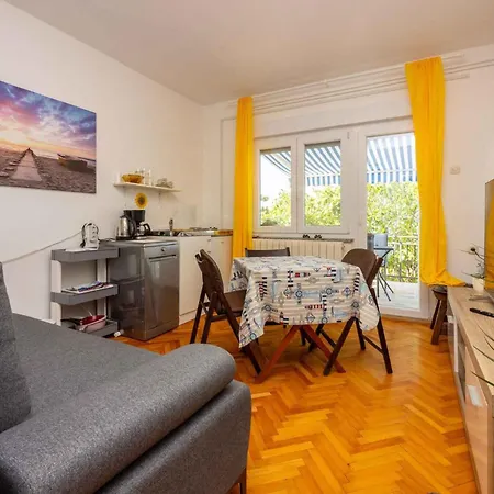 Apartment In 45033